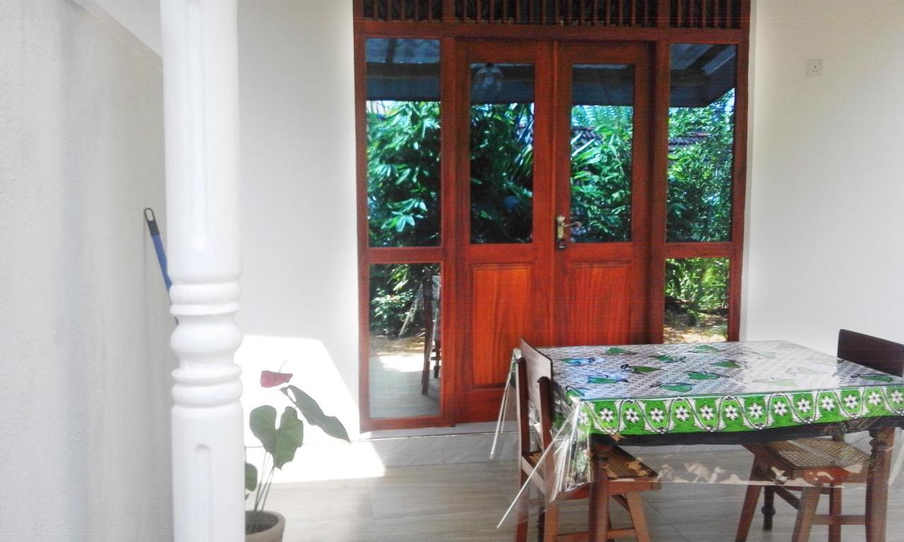 Sisila Villa Bentota Exteriör bild