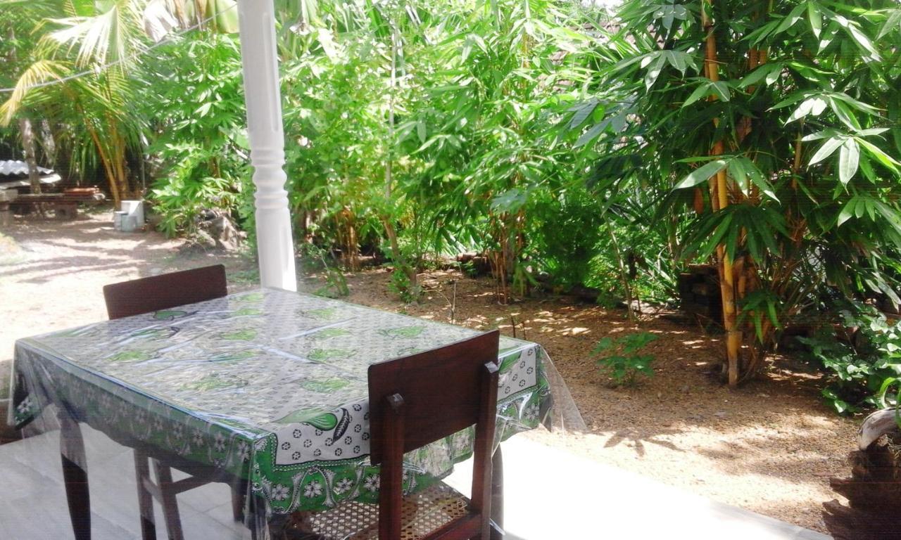 Sisila Villa Bentota Exteriör bild